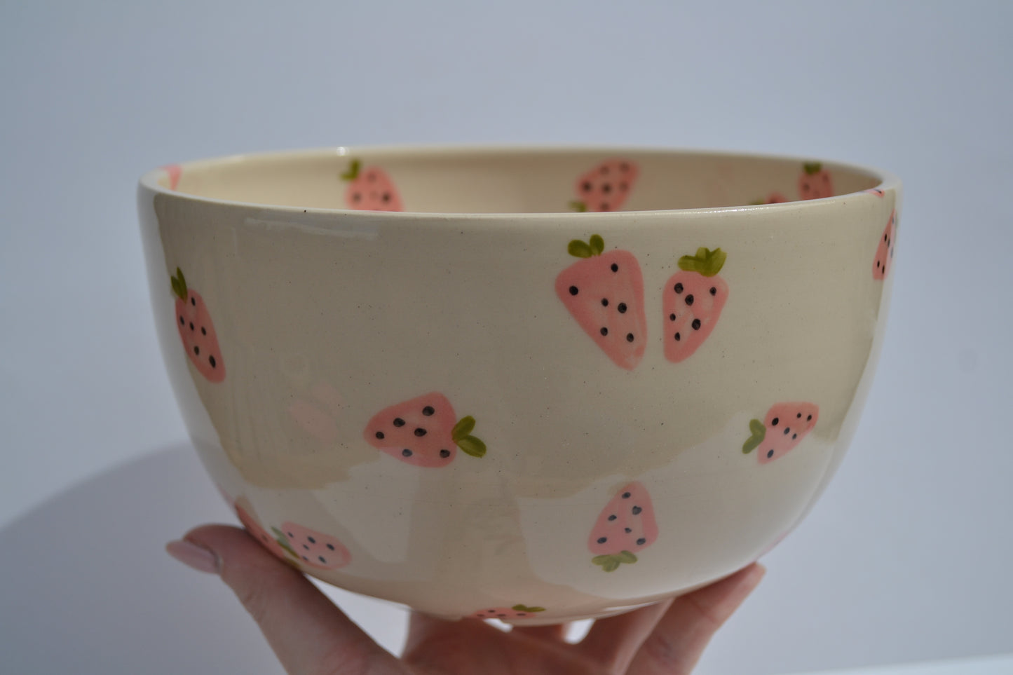 Strawberry Serving Bowl Medium
