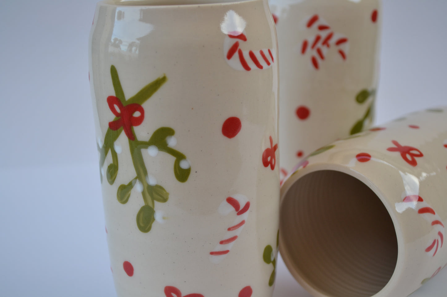 Mistletoe & Bows Emilie Cup