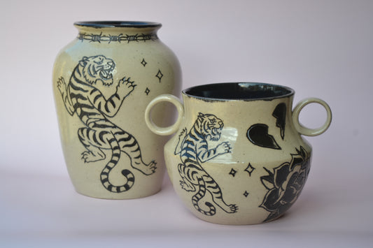 Traditional Tiger Vase Large