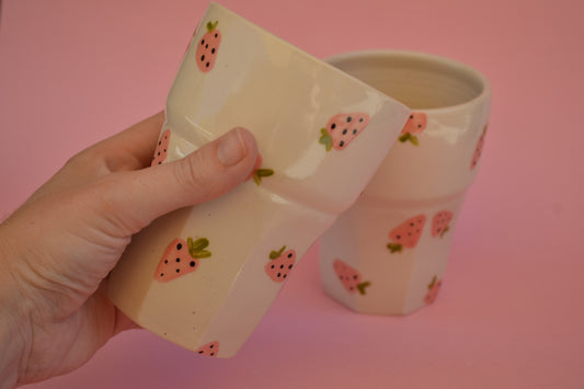 Strawberry Facetted Cup